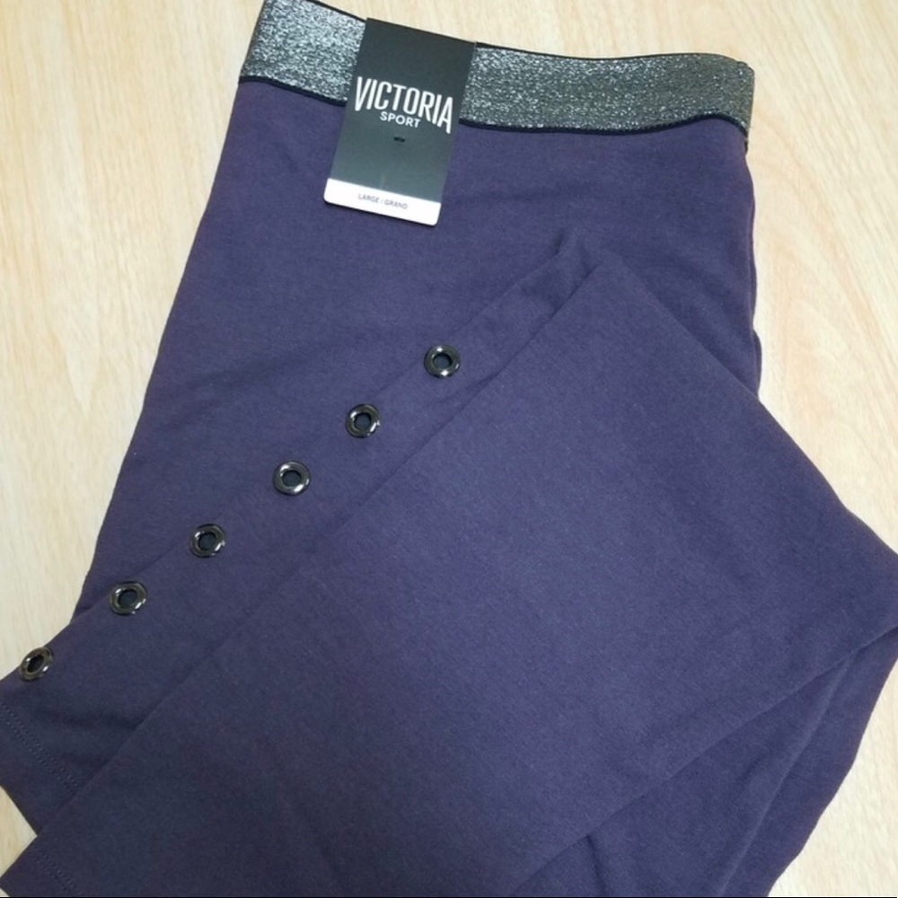 VICTORIA’S SECRET YOGA PANTS NEW WITH TAGS SIZE L
